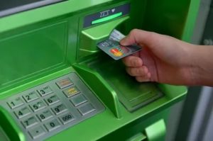 Снятие наличных в банкоматах Сбербанка